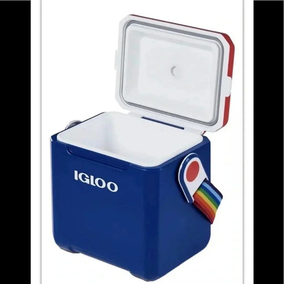 Igloo Cooler 11 Qt Tag Along Too Blue Rainbow Shoulder Strap NWT - Picture 2 of 6